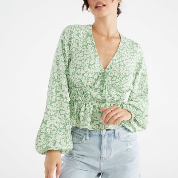 JustFab Tops - NWT JUSTFAB Long Sleeve Printed Woven Top